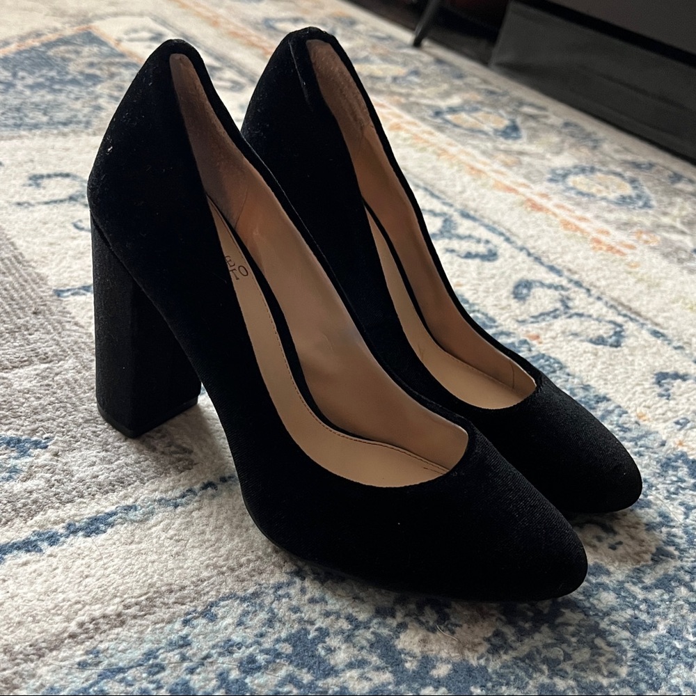 Vince Camuto Black Velvet 4” Block Heel Pumps